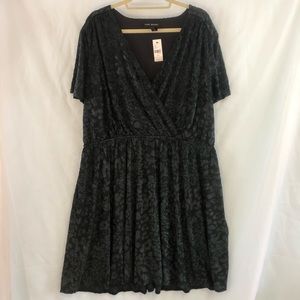 Lane Bryant Crushed Velvet Short Sleeve Women’s Dress size 22/24 New W. Tags